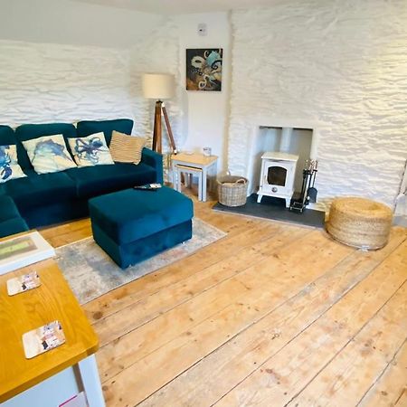 Spindrift Is A Beautiful Newly Refurbished Three Bedroom Private Family House Located On The Old Harbour And The Coastal Path In The Heart Of Beautiful Polperro Luaran gambar