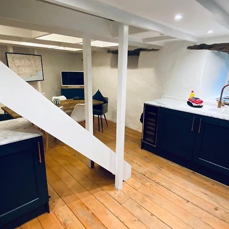 Spindrift Is A Beautiful Newly Refurbished Three Bedroom Private Family House Located On The Old Harbour And The Coastal Path In The Heart Of Beautiful Polperro Luaran gambar