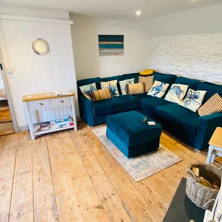 Spindrift Is A Beautiful Newly Refurbished Three Bedroom Private Family House Located On The Old Harbour And The Coastal Path In The Heart Of Beautiful Polperro Luaran gambar