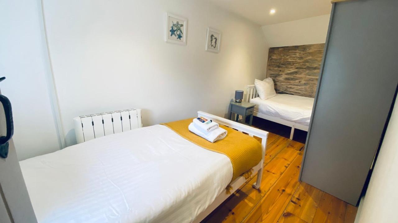 Spindrift Is A Beautiful Newly Refurbished Three Bedroom Private Family House Located On The Old Harbour And The Coastal Path In The Heart Of Beautiful Polperro Luaran gambar