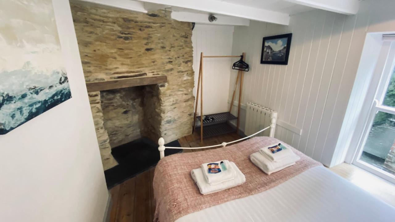 Spindrift Is A Beautiful Newly Refurbished Three Bedroom Private Family House Located On The Old Harbour And The Coastal Path In The Heart Of Beautiful Polperro Luaran gambar